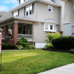 Home for rent sign - Finding rentals in the US